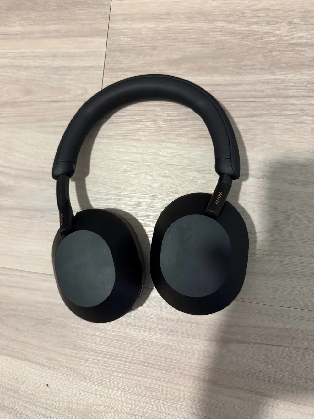 Sony Black Over-Ear Noise-Isolating Headphones
